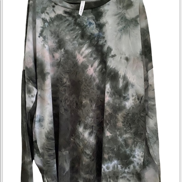 Tye Dye EC brand gently used blouse, size 2XL - Picture 2 of 7